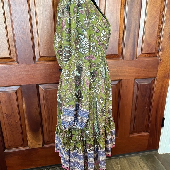 Taylor Smocked Fit & Flare Womens sz 12 Olive Floral Print Flouncy MIDI Dress - Picture 4 of 15